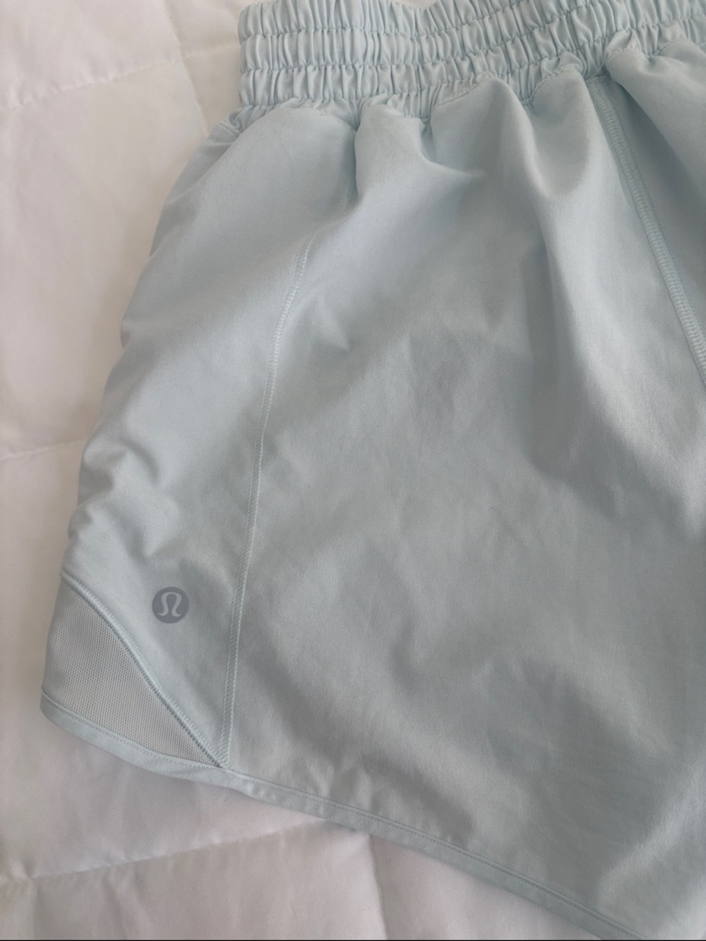 lululemon athletica Pale Blue High-Waist Athletic Shorts size 4 inseam 4” - Picture 3 of 4